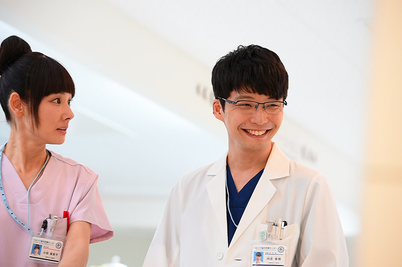 产科医鸿鸟コウノドリ(2015)插图1%4K电影下载_3D影视资源_杜比视界迅雷下载