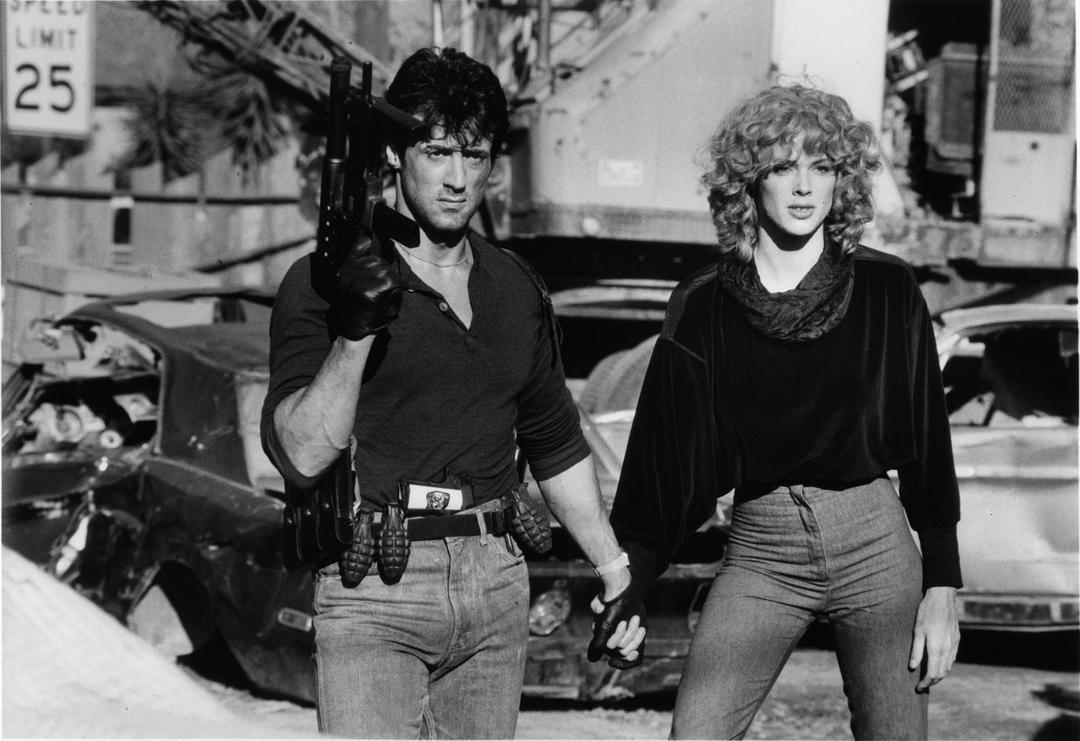 浴血擒魔Cobra(1986)插图2%4K电影下载_3D影视资源_杜比视界迅雷下载