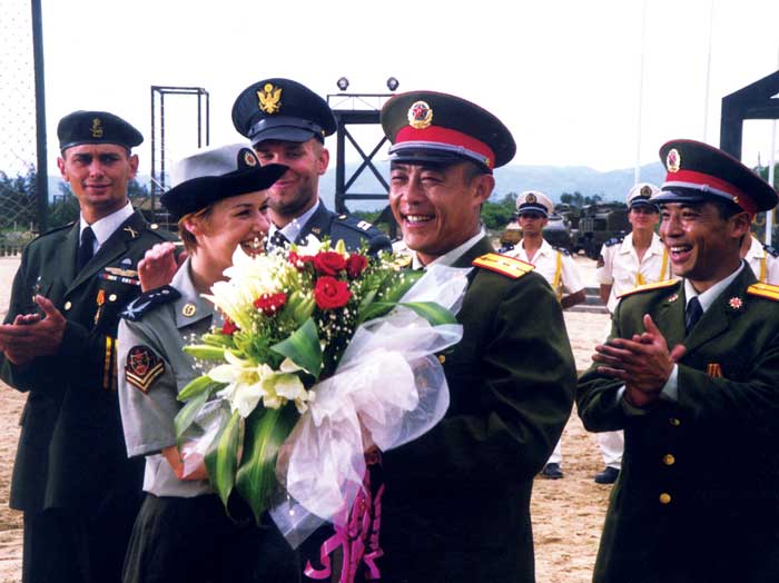 冲出亚马逊Chong chu ya ma xun(2002)插图1%4K电影下载_3D影视资源_杜比视界迅雷下载