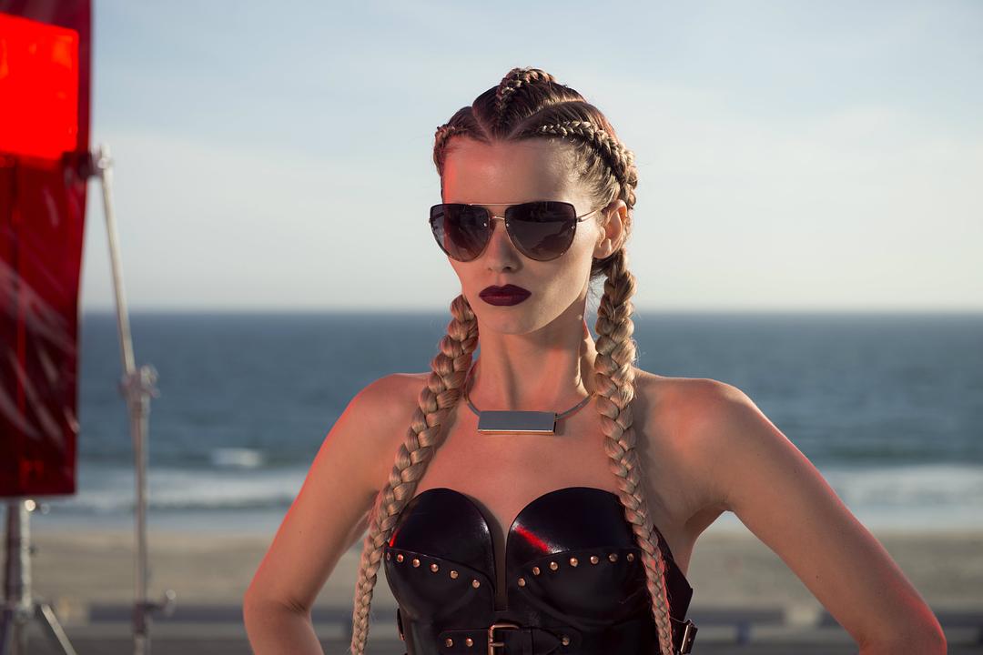 霓虹恶魔The Neon Demon(2016)插图2%4K电影下载_3D影视资源_杜比视界迅雷下载