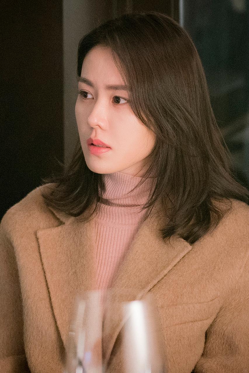 经常请吃饭的漂亮姐姐Something in the Rain(2018)插图2%4K电影下载_3D影视资源_杜比视界迅雷下载