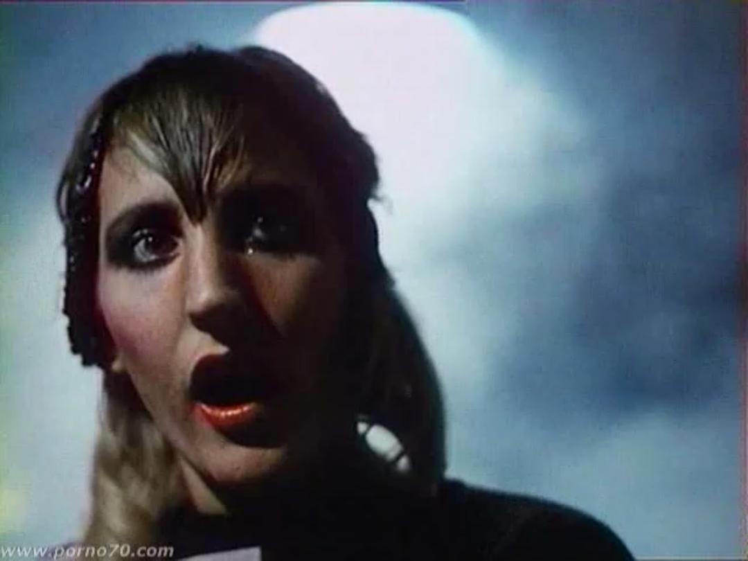 肉欲咖啡馆Café Flesh(1982)插图2%4K电影下载_3D影视资源_杜比视界迅雷下载