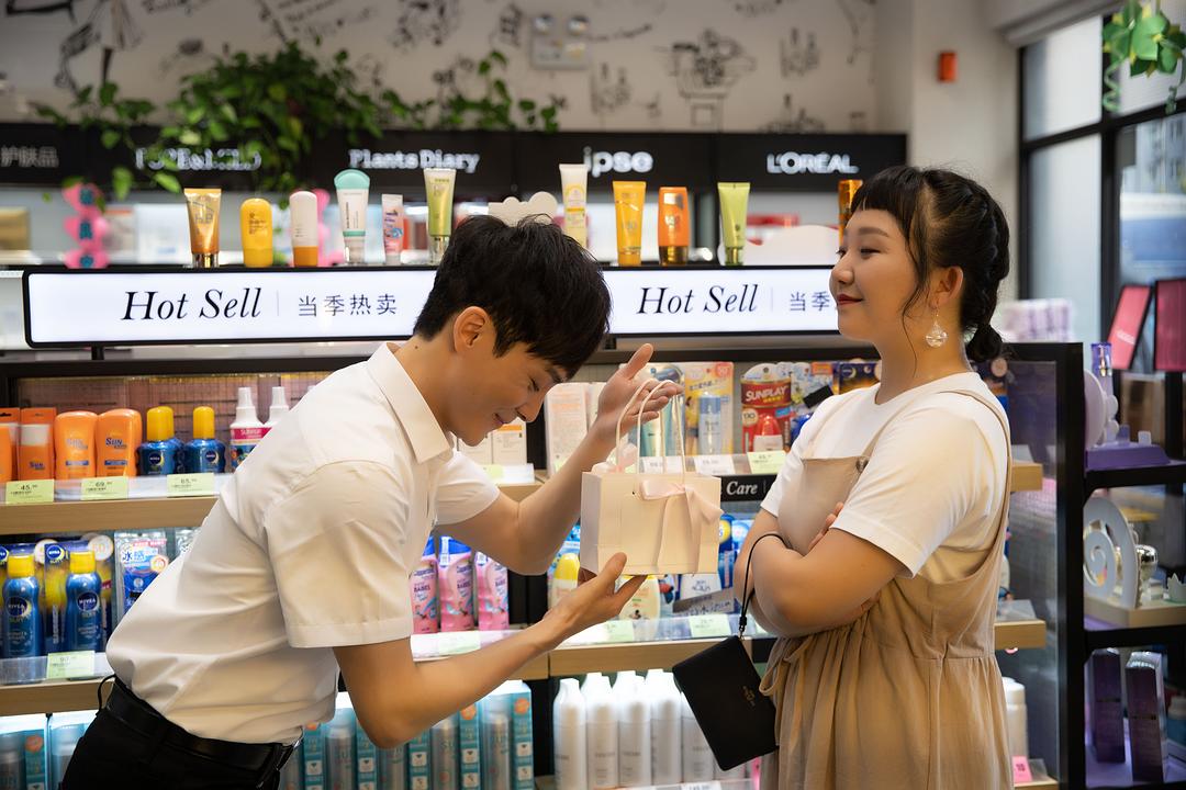 生活对我下手了Sheng Huo Dui Wo Xia Shou Le(2018)插图2%4K电影下载_3D影视资源_杜比视界迅雷下载