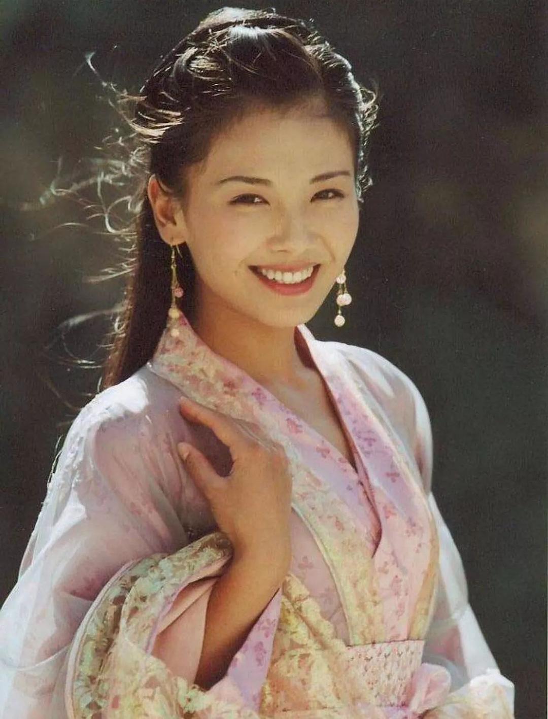 天龙八部Tian long ba bu(2003)插图2%4K电影下载_3D影视资源_杜比视界迅雷下载