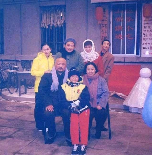 东北一家人Dong Bei Yi Jia Ren(2002)插图1%4K电影下载_3D影视资源_杜比视界迅雷下载