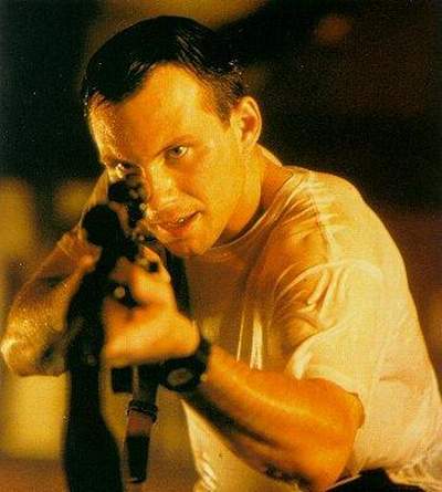 大雨成灾Hard Rain(1998)插图1%4K电影下载_3D影视资源_杜比视界迅雷下载
