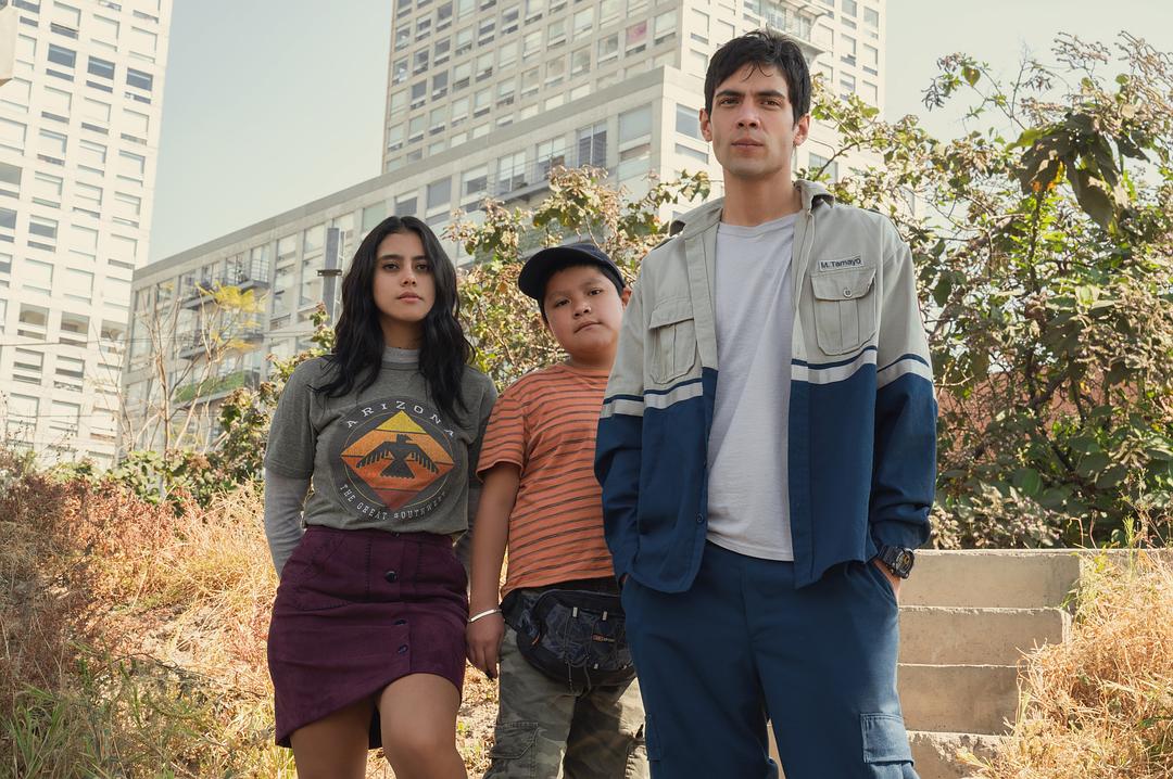 午夜之家Midnight Family(2024)插图1%4K电影下载_3D影视资源_杜比视界迅雷下载