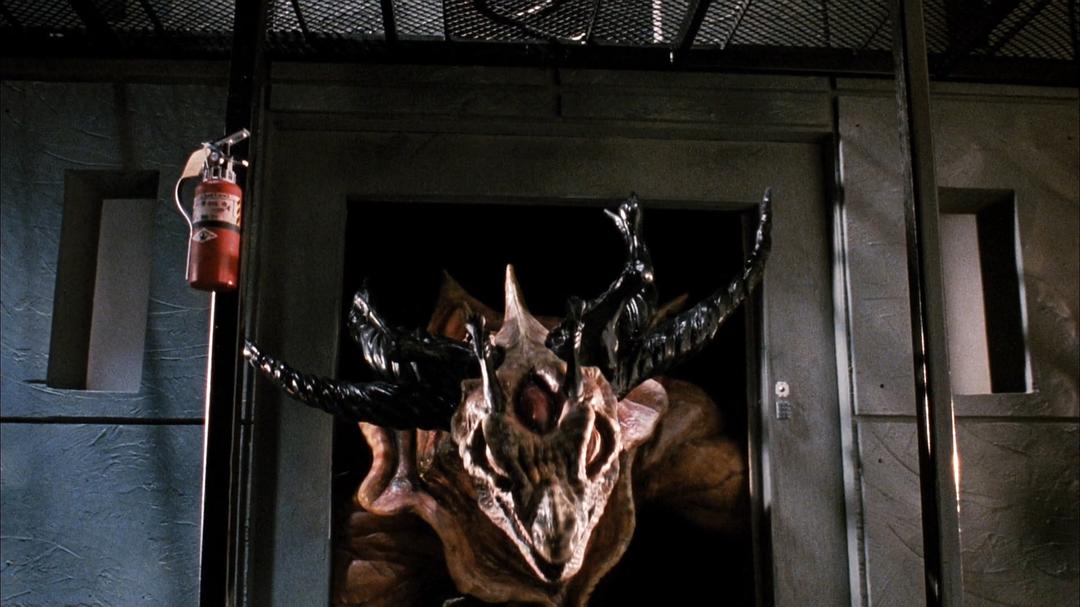 强殖装甲The Guyver(1991)插图2%4K电影下载_3D影视资源_杜比视界迅雷下载