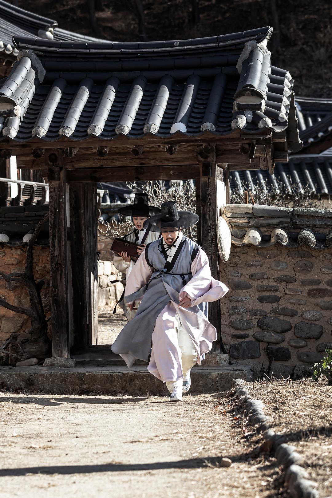 打包袱-盗取命运Bossam: Stealing Destiny(2021)插图2%4K电影下载_3D影视资源_杜比视界迅雷下载
