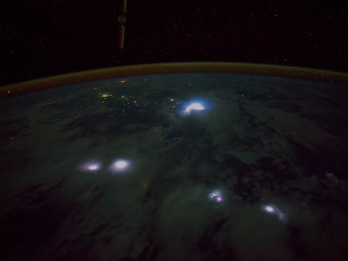 美丽星球A Beautiful Planet(2016)插图2%4K电影下载_3D影视资源_杜比视界迅雷下载