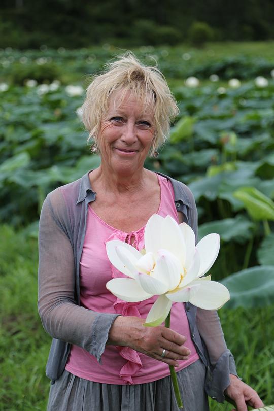 卡罗尔·克莱恩的植物巡礼Carol Klein’s Plant Odysseys(2015)插图%4K电影下载_3D影视资源_杜比视界迅雷下载