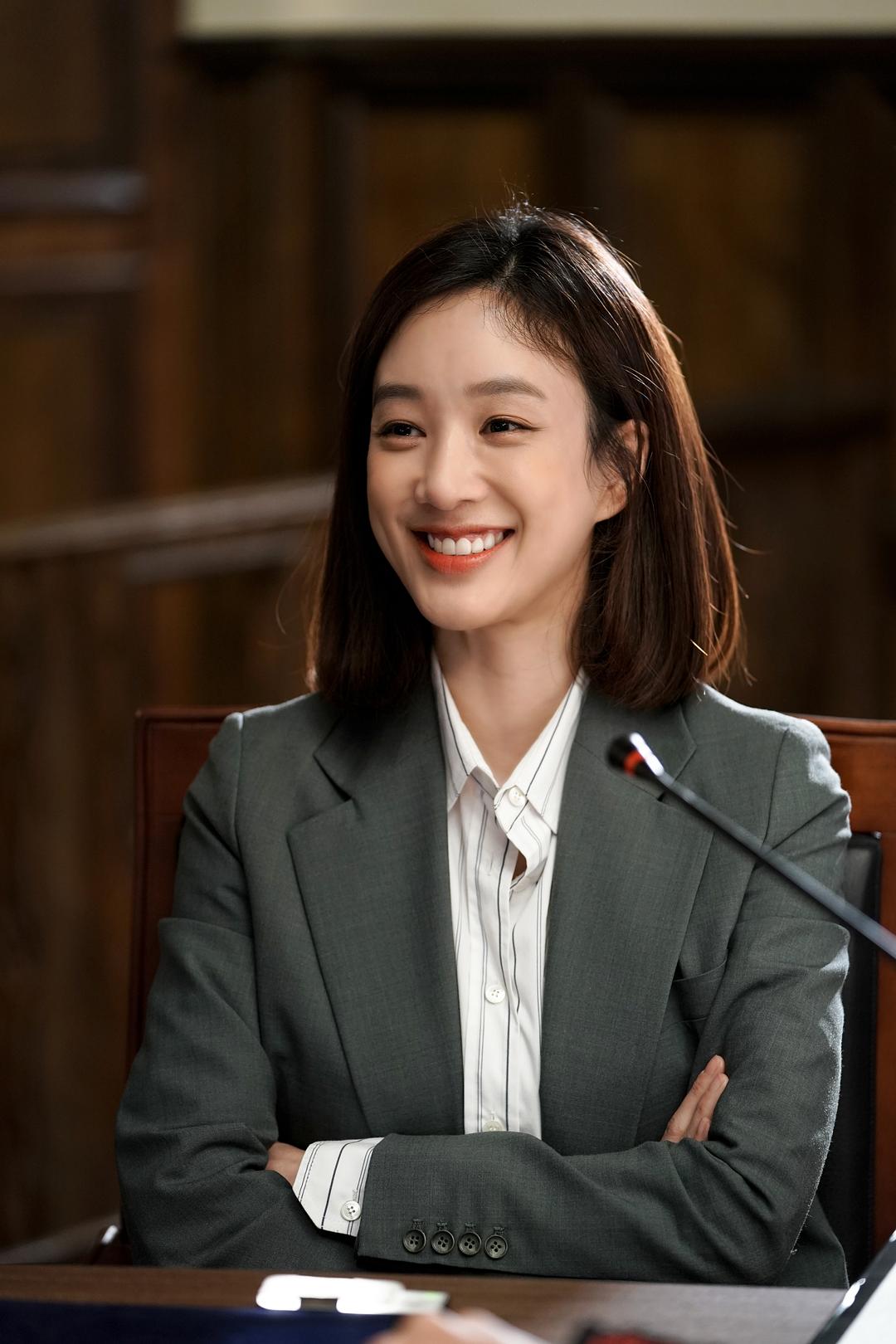 魔女的法庭Manyeoui Beopjeong(2017)插图2%4K电影下载_3D影视资源_杜比视界迅雷下载