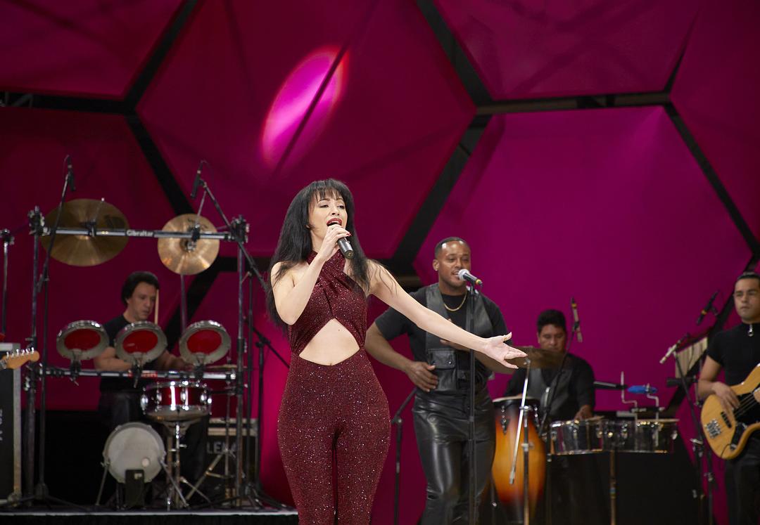 赛琳娜Selena: The Series(2020 – 2021)插图2%4K电影下载_3D影视资源_杜比视界迅雷下载