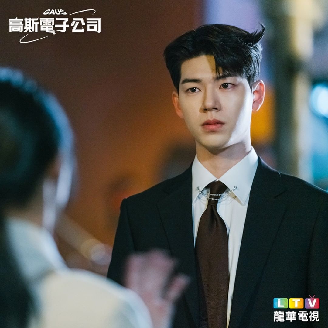 高斯电子公司Gao Si Dian Zi Gong Si(2022)插图1%4K电影下载_3D影视资源_杜比视界迅雷下载