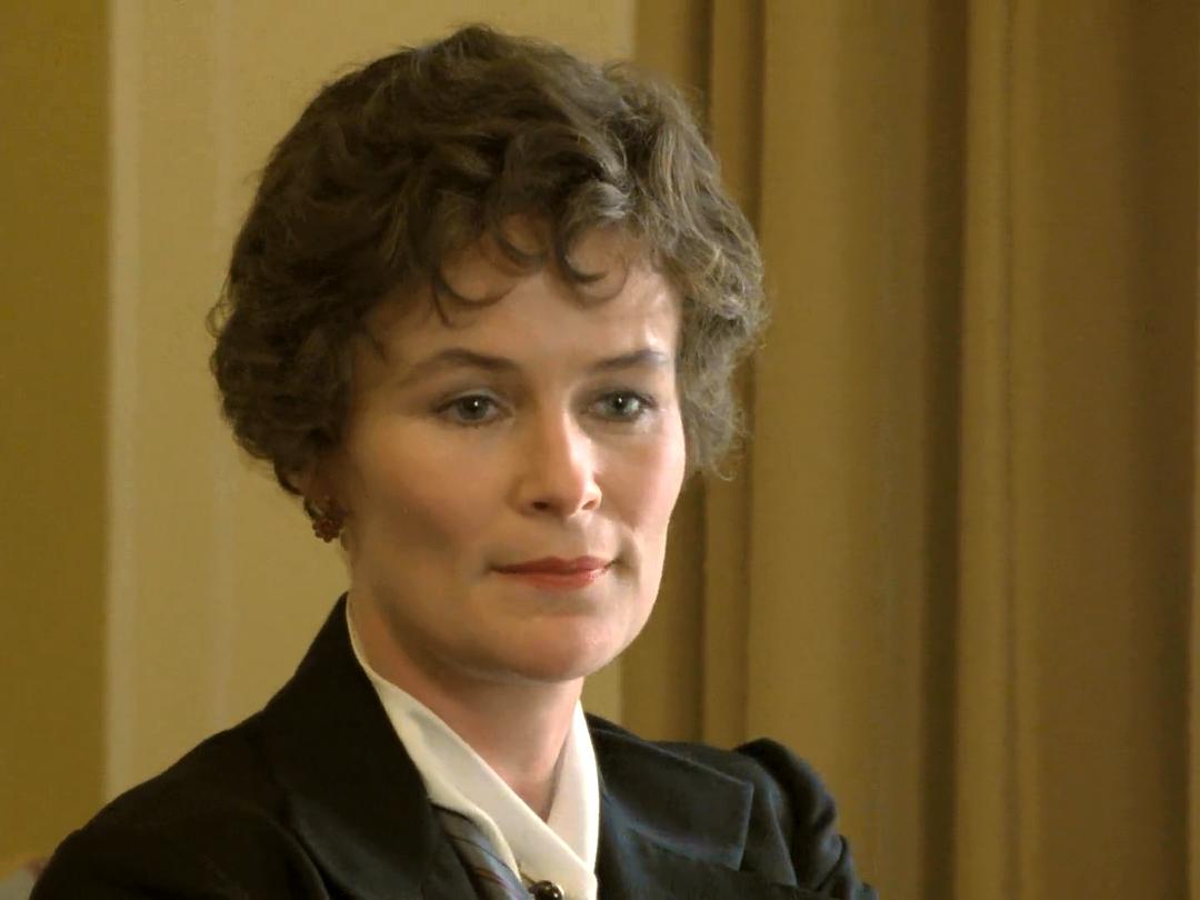 藏书室女尸之谜Miss Marple: The Body in the Library(1984)插图1%4K电影下载_3D影视资源_杜比视界迅雷下载