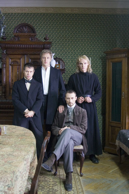 卡拉马佐夫兄弟Bratya Karamazovy(2009)插图1%4K电影下载_3D影视资源_杜比视界迅雷下载