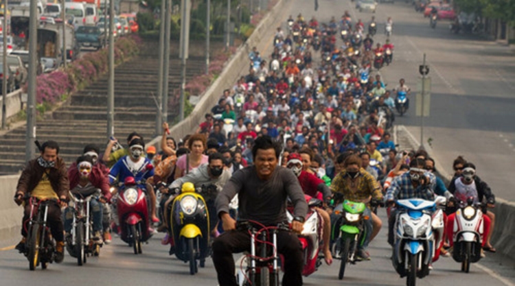 冬荫功2：拳霸天下Tom yum goong 2(2013)插图2%4K电影下载_3D影视资源_杜比视界迅雷下载