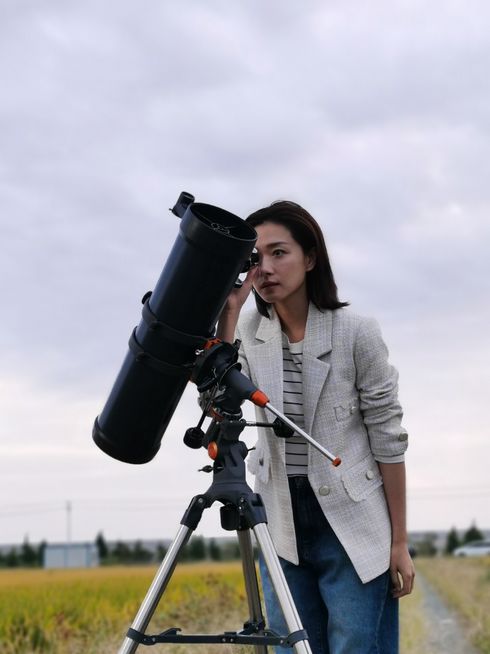 被点亮的星球One Strange Rock(2018)插图2%4K电影下载_3D影视资源_杜比视界迅雷下载