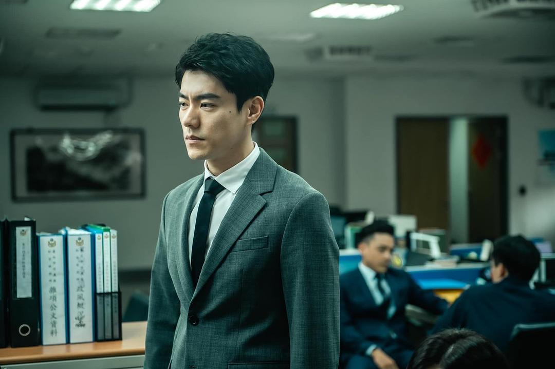她和她的她Shards of Her(2022)插图2%4K电影下载_3D影视资源_杜比视界迅雷下载