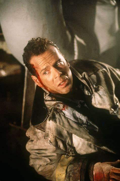 虎胆龙威2Die Hard 2(1990)插图2%4K电影下载_3D影视资源_杜比视界迅雷下载