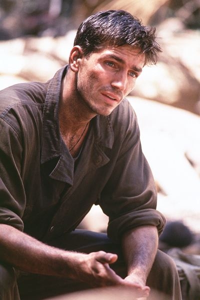 细细的红线The Thin Red Line(1998)插图2%4K电影下载_3D影视资源_杜比视界迅雷下载