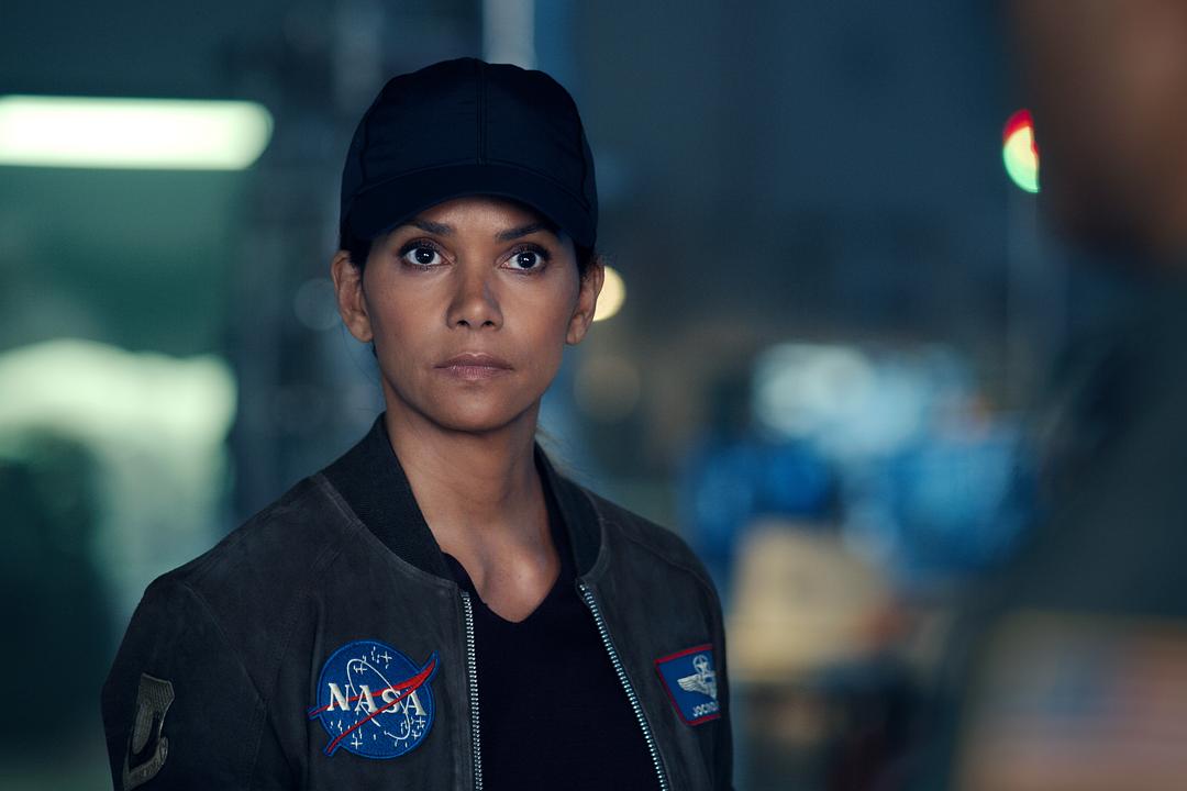 月球陨落Moonfall(2022)插图2%4K电影下载_3D影视资源_杜比视界迅雷下载