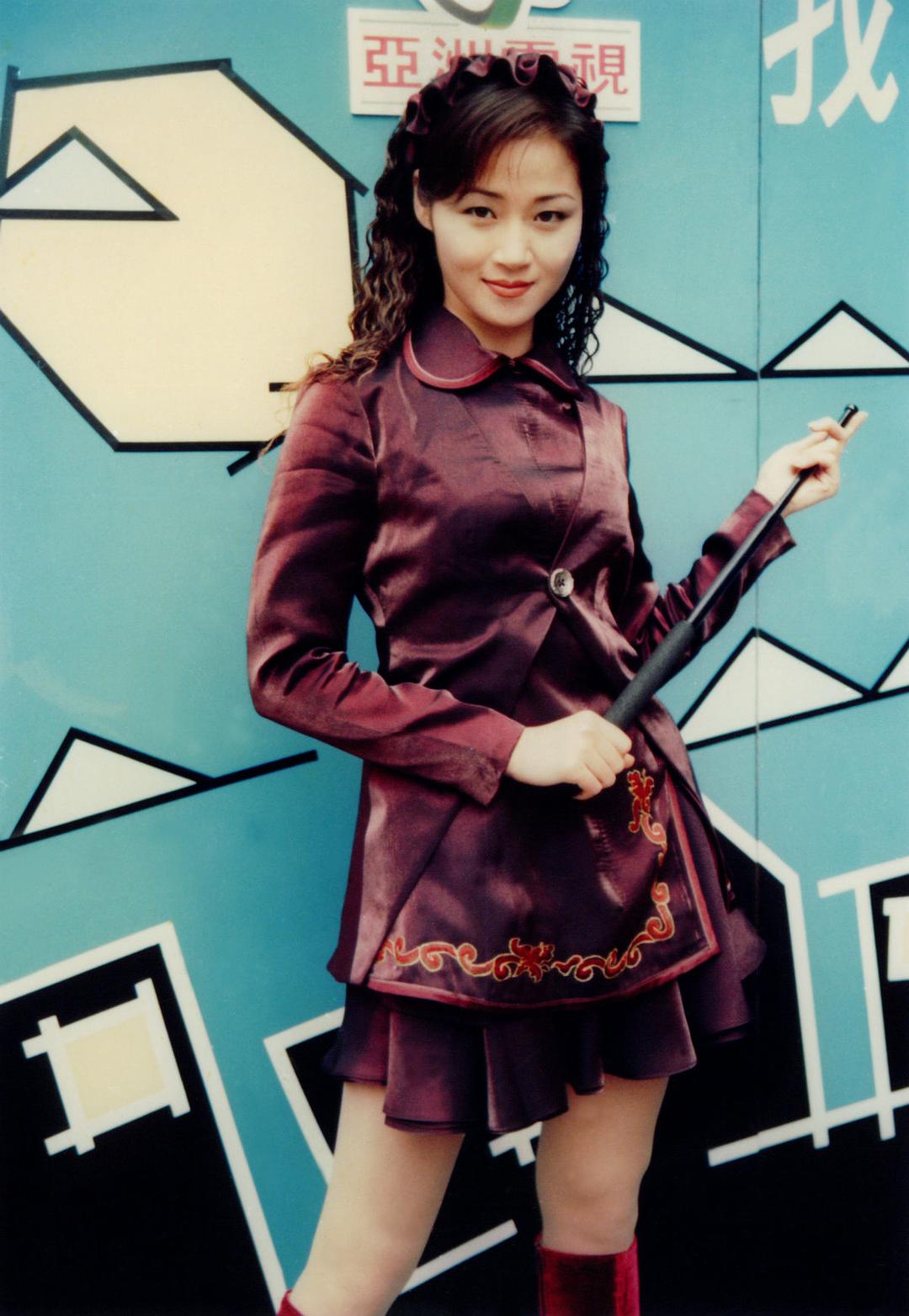 我和僵尸有个约会Ngo wo geun see yau gor yue wui(1998 – 2004)插图2%4K电影下载_3D影视资源_杜比视界迅雷下载