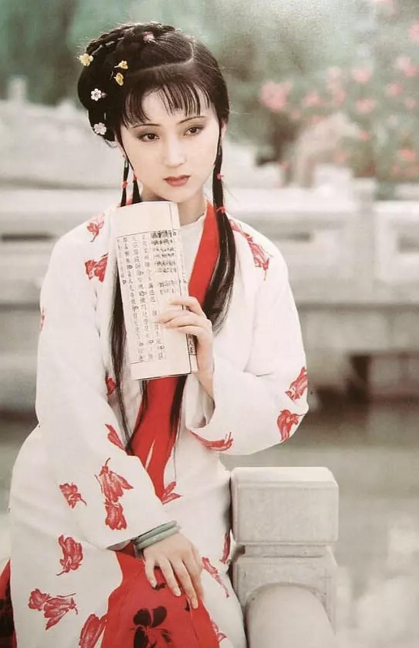 红楼梦A Dream in Red Mansions(1987)插图1%4K电影下载_3D影视资源_杜比视界迅雷下载