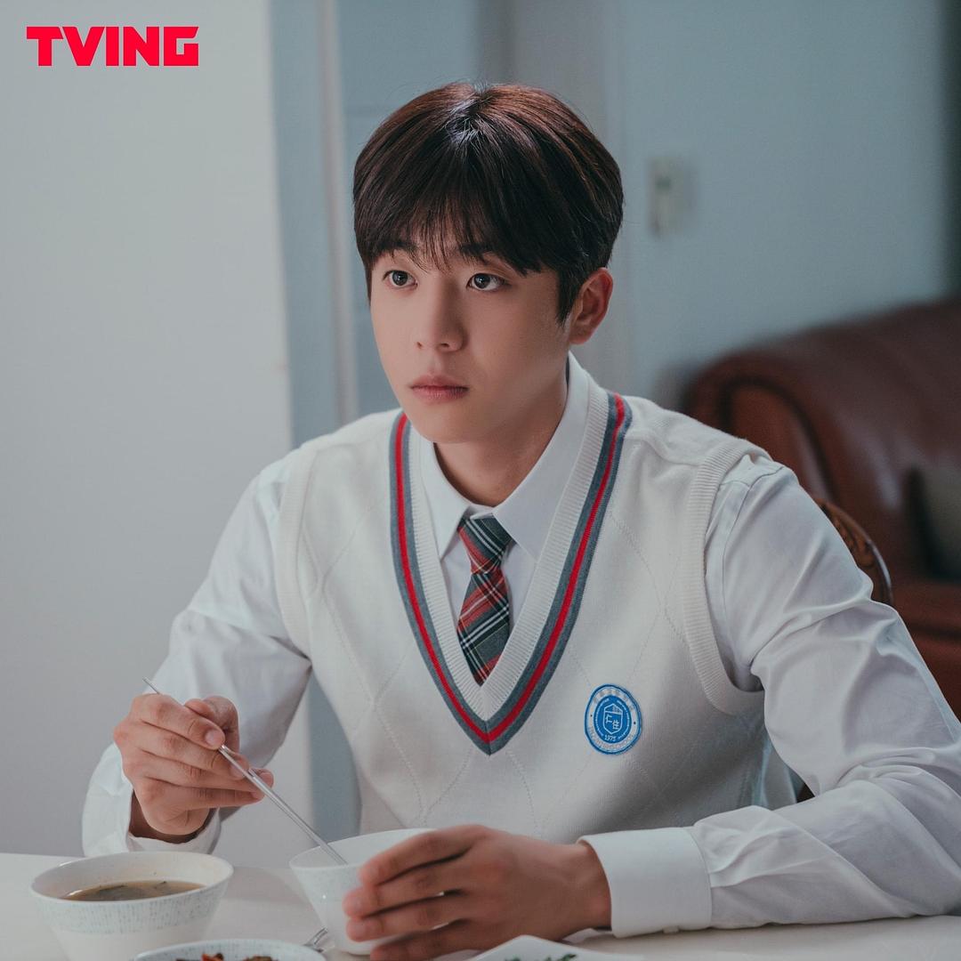 来魔女食堂吧Manyeosikdangeuro Oseyo(2021)插图2%4K电影下载_3D影视资源_杜比视界迅雷下载