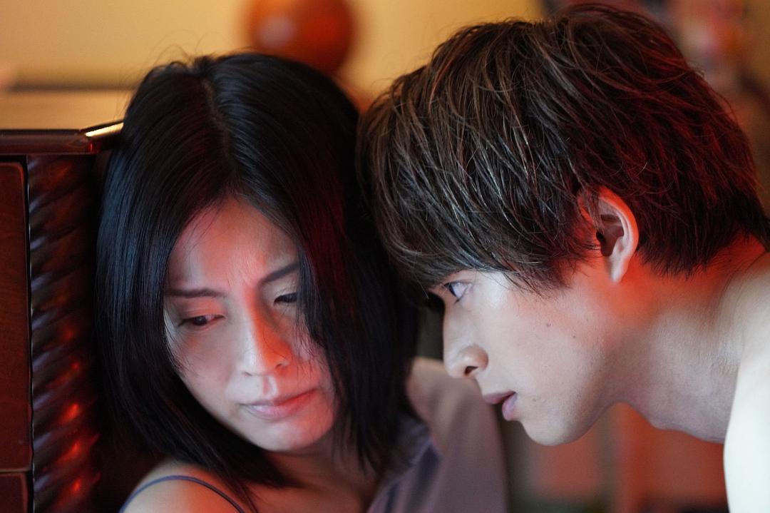 我的丈夫在冷冻库里沉睡着Watashi no otto wa reizôko ni nemutte-iru(2021)插图1%4K电影下载_3D影视资源_杜比视界迅雷下载
