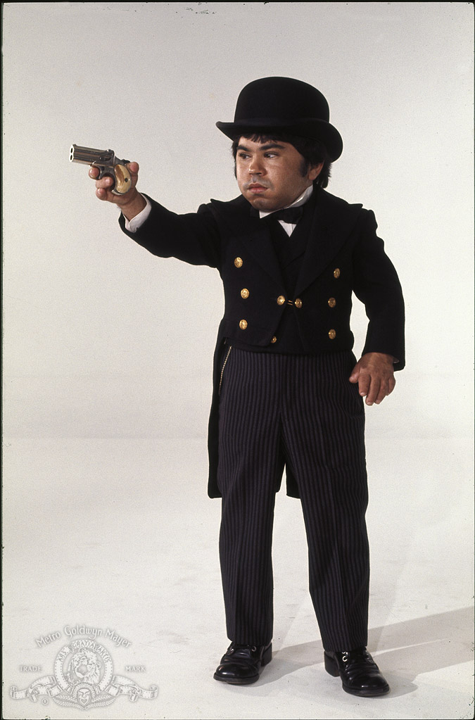 007之金枪人The Man with the Golden Gun(1974)插图2%4K电影下载_3D影视资源_杜比视界迅雷下载