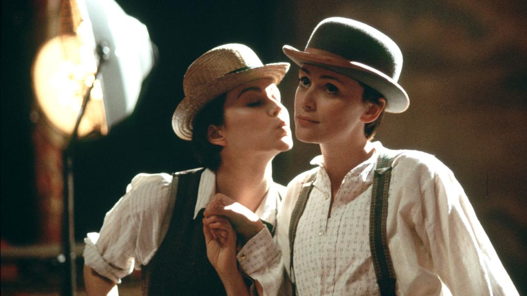 南茜的情史Tipping the Velvet(2002)插图2%4K电影下载_3D影视资源_杜比视界迅雷下载