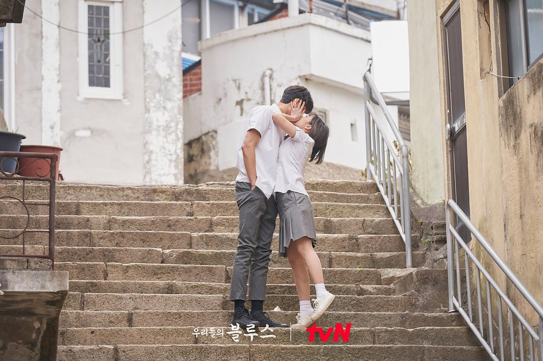 我们的蓝调Our Blues(2022)插图2%4K电影下载_3D影视资源_杜比视界迅雷下载