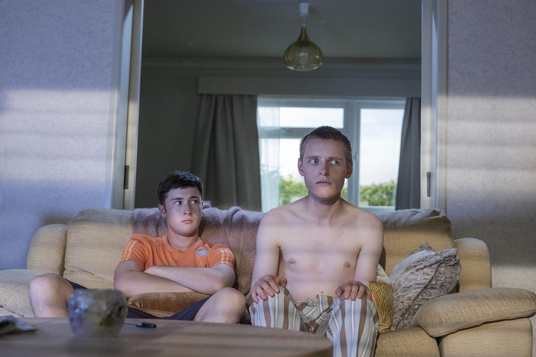 某处男孩Somewhere Boy(2022)插图1%4K电影下载_3D影视资源_杜比视界迅雷下载